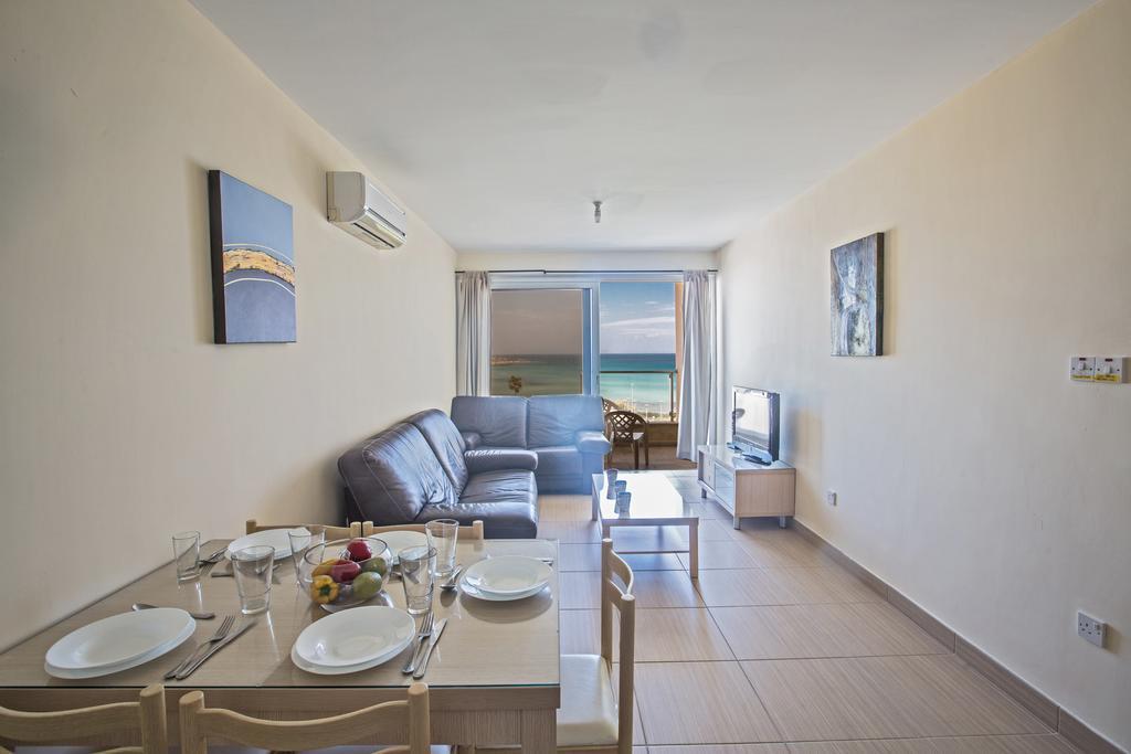 Pallinio Fig Tree Bay Apartments プロタラス エクステリア 写真